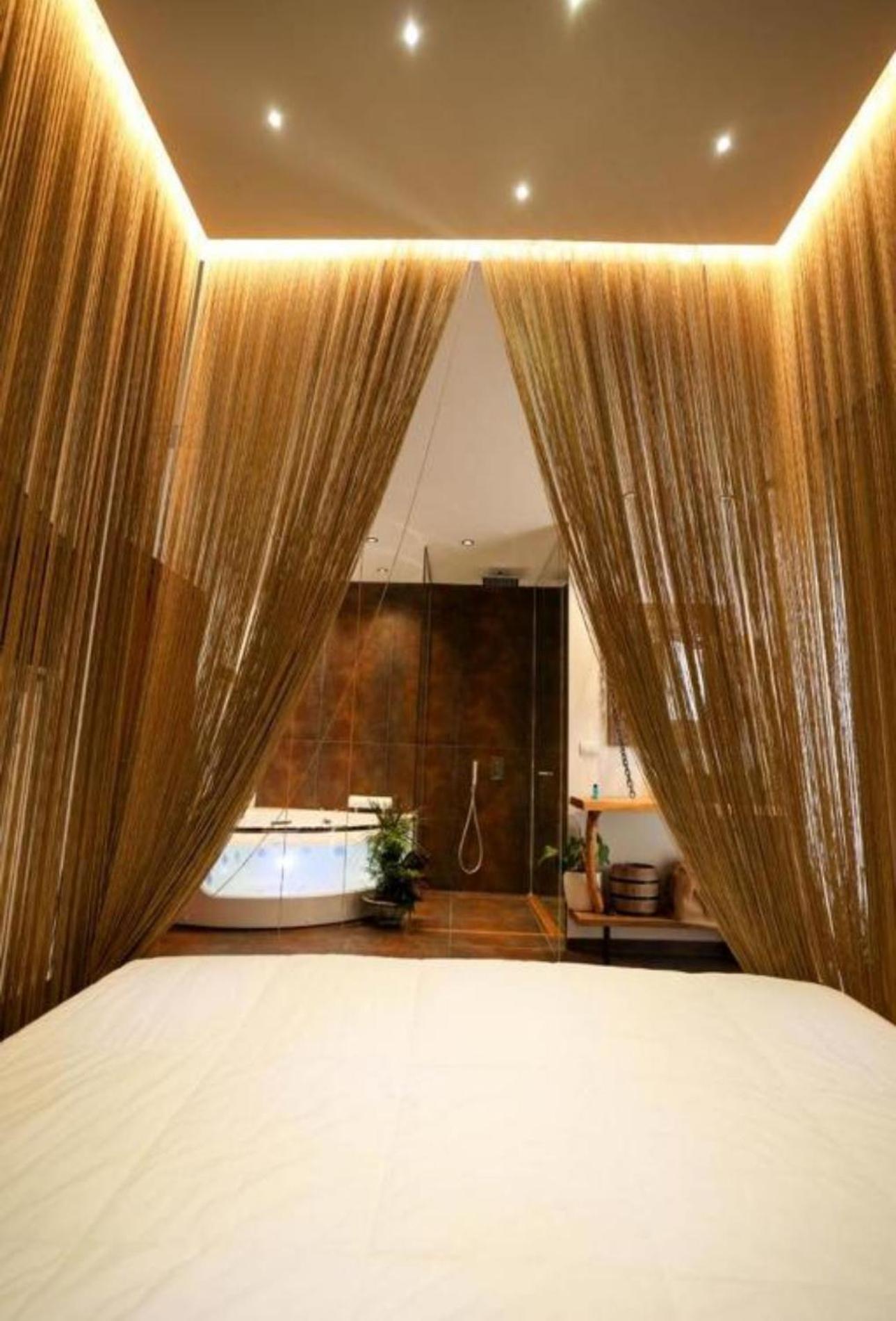 Foga Hebrus Hotel Ksamil Bagian luar foto