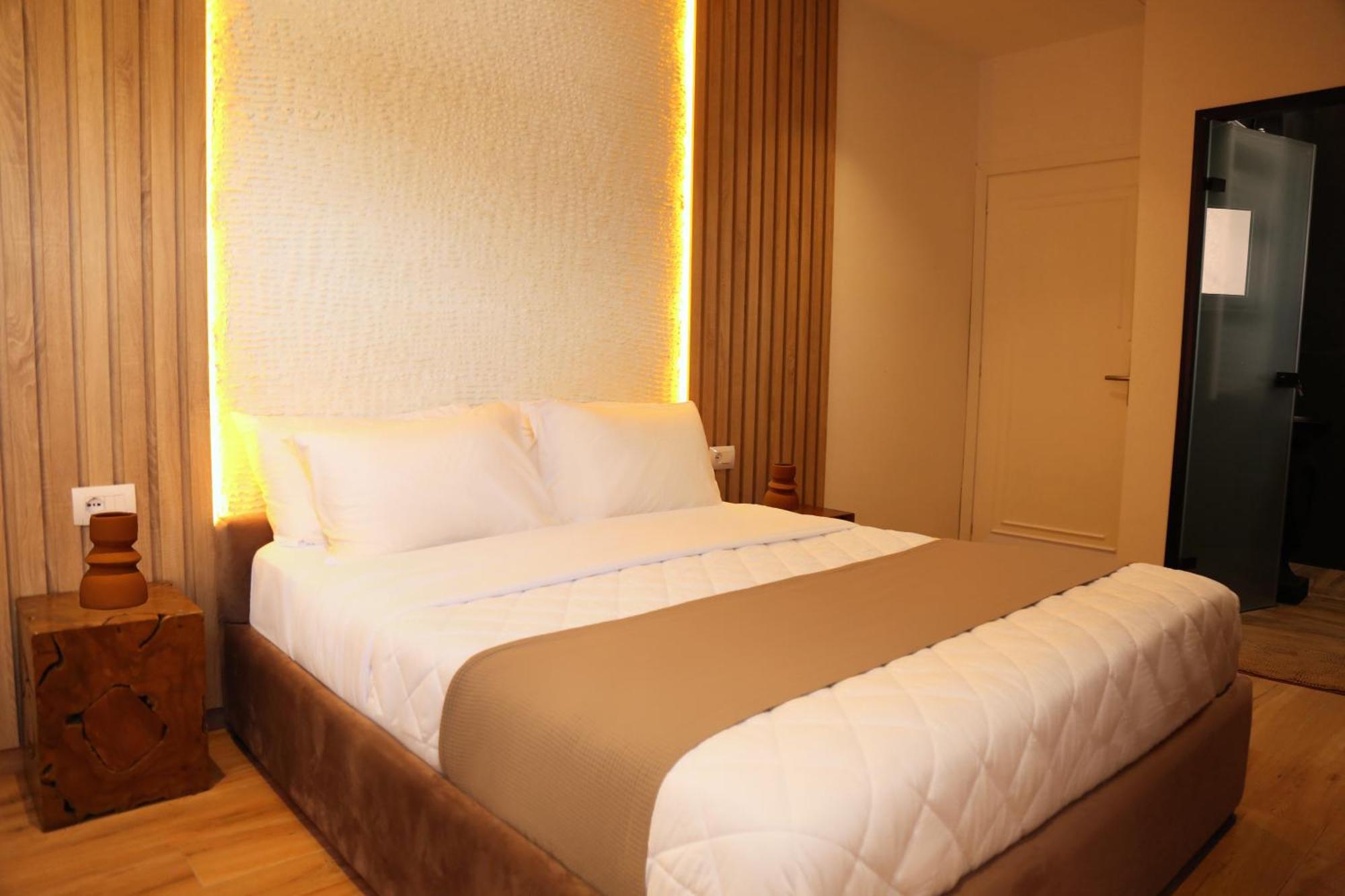 Foga Hebrus Hotel Ksamil Bagian luar foto